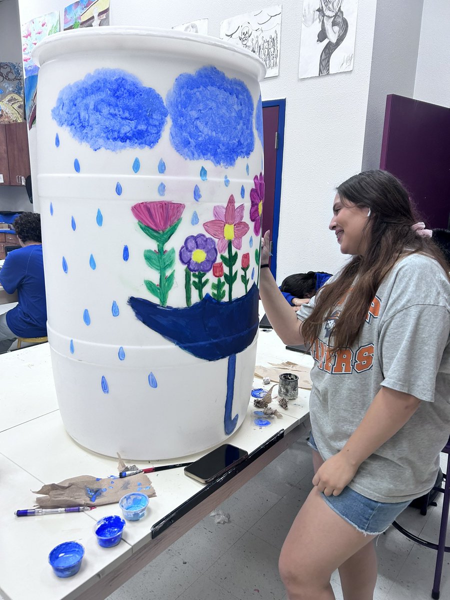 Congratulations to these young ladies on their great craftsmanship and dedication. Their designs are beautiful! These will be on display at the San Elizario community garden #SanEliArt #SEISD #SEHS