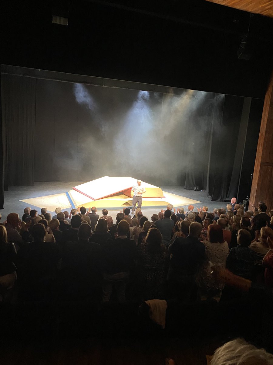 Jason O'Neill (@jasononeill1) on Twitter photo David Ervine, The Man Who Swallowed a Dictionary <a href="/LyricBelfast/">Lyric Theatre Belfast</a>. What a show, what a guy, what a loss.. David Ervine, The Man Who Swallowed a Dictionary <a href="/LyricBelfast/">Lyric Theatre Belfast</a>. What a show, what a guy, what a loss..