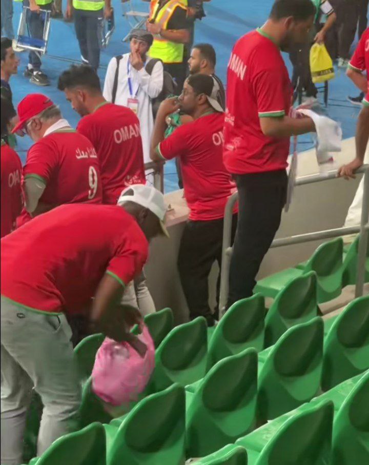 الانسان العماني جميل ونظيف 🇮🇶🇴🇲
هاردلكم اخوتنا اهل عمان 
#العراق_عمان #تصفيات_كأس_العالم_2026