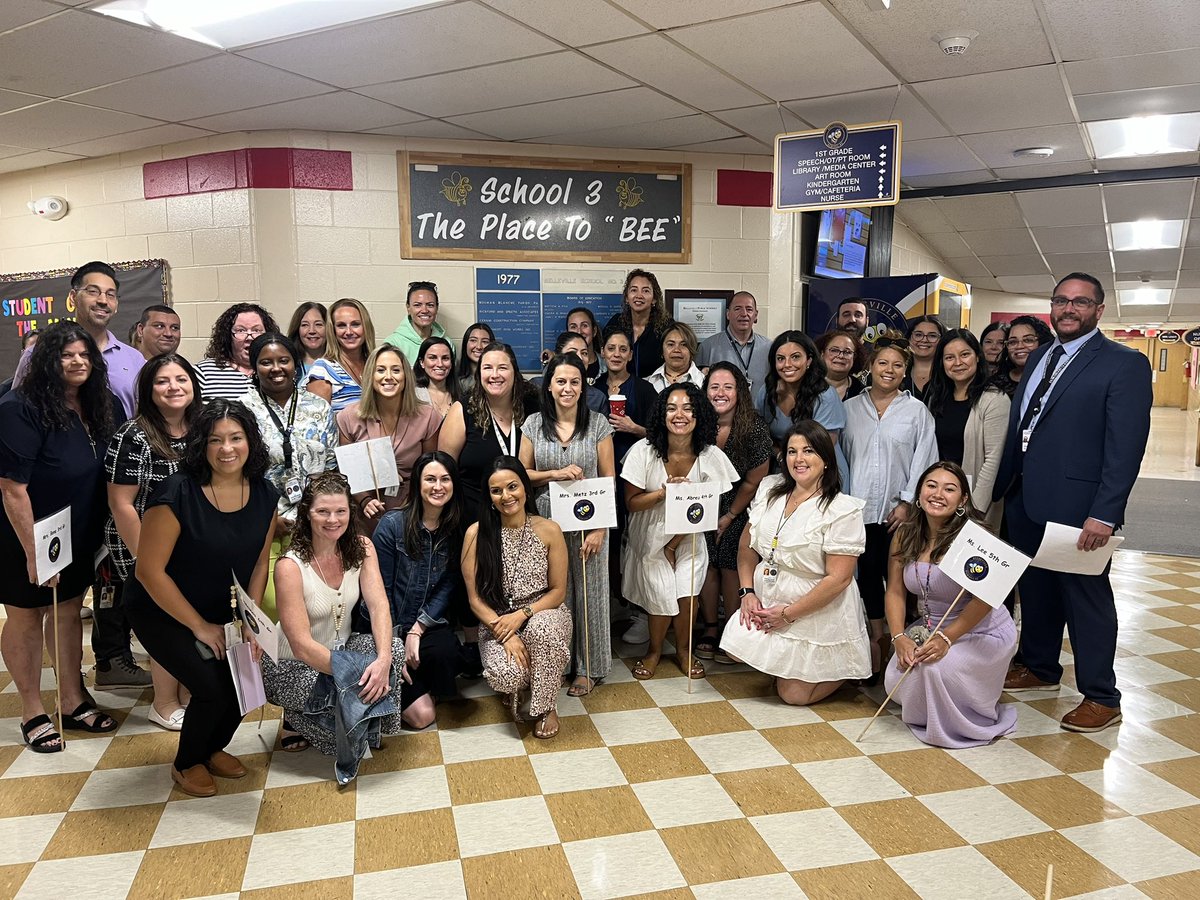 What a great opening day today! Great staff and our students were thrilled to be back! 🐝🐝🐝 <a href="/belleville_ps/">BellevillePS</a>
