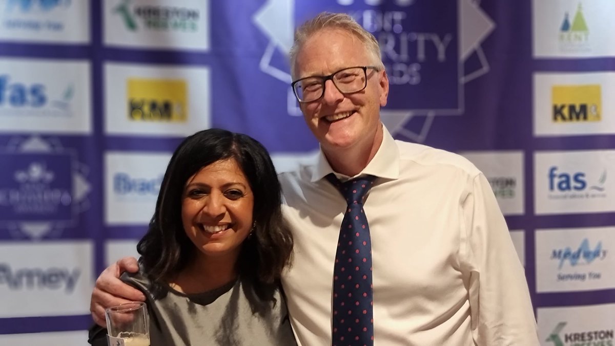 When two TV presenters met up! <a href="/TVRobSmith/">rob smith</a> <a href="/SangeetaITV/">Sangeeta Bhabra</a> #KCA24