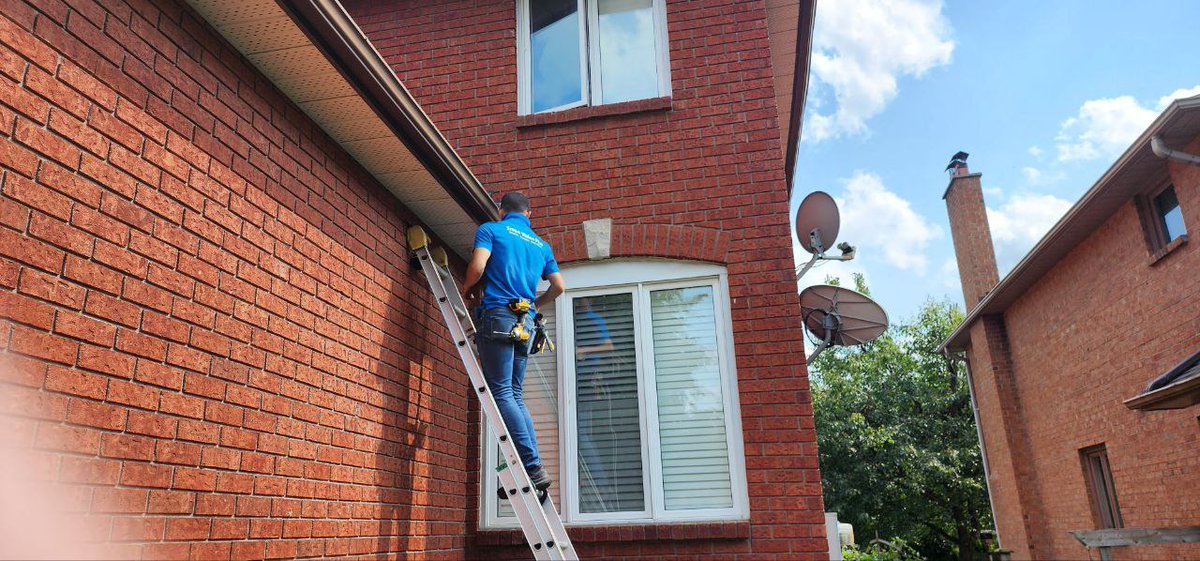 SmartVisionGTA's tweet image. Our latest installation features 8 top-of-the-line 4K ColorVU Hikvision IP cameras, complete with 2-way communication and an audible warning system! 🛡️ 

👉 Learn more: smartvisionplus.ca/service/cctv-s…
📞 Phone: 1-833-880-4591

#SmartVisionPlus #SecurityCameras #Hikvision #ColorVU #IPCam