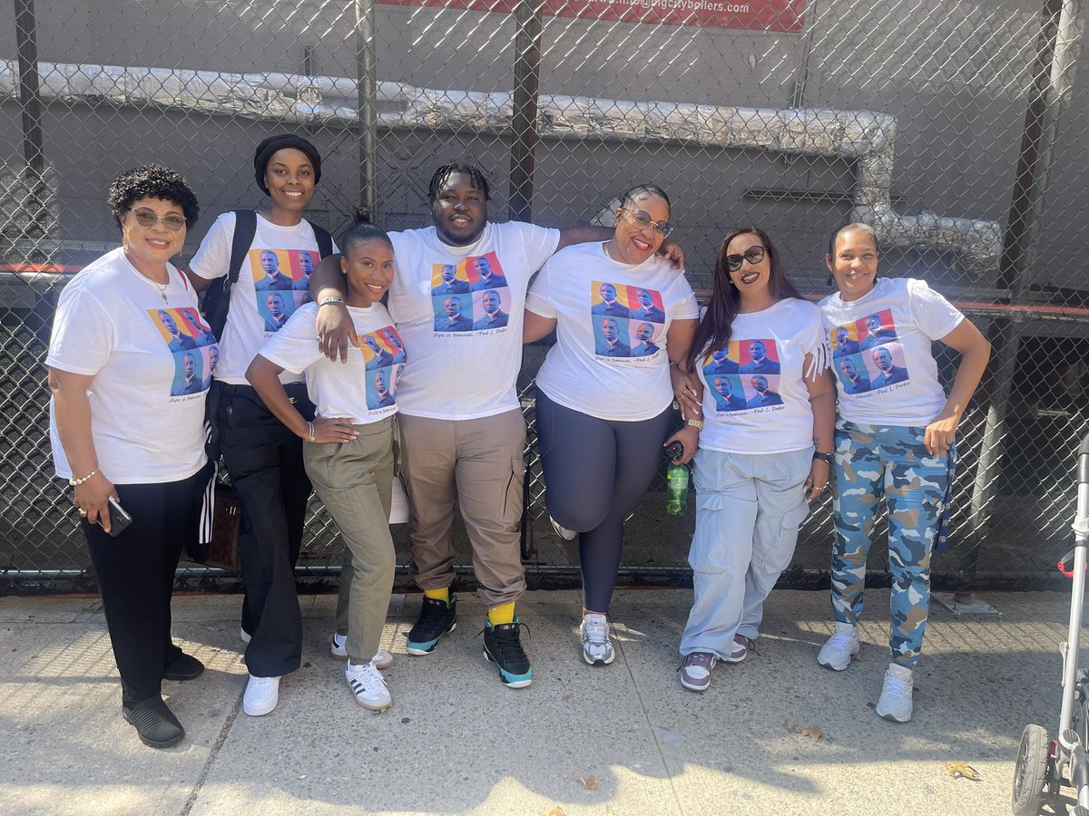 PrincipalFarid's tweet image. Sometimes we can feel like we don’t have much, but we have each other #FDOS