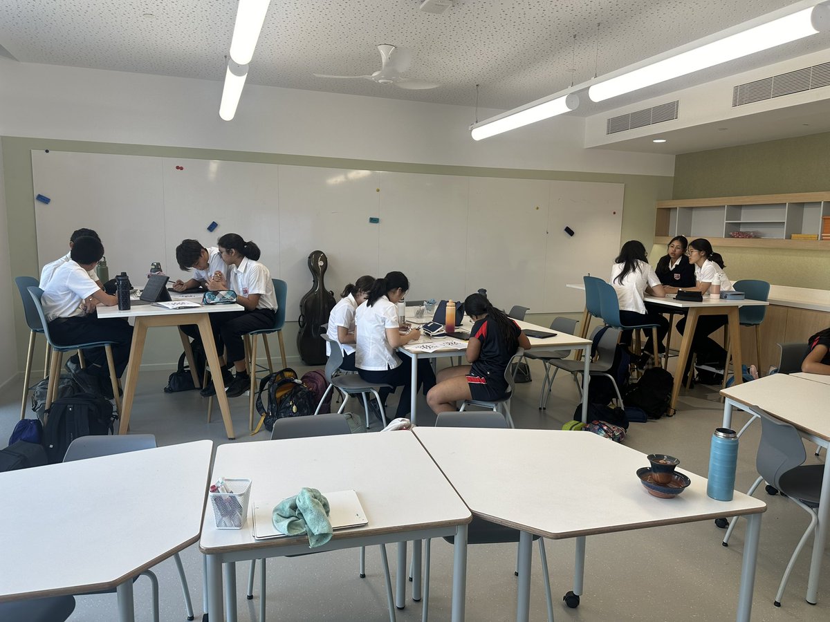 The rebranded Mathematics Society ECAs began yesterday with a bang! A fantastic buzz around the Maths Dept with students from Y7 through to Y13 joining in the fun 🧮