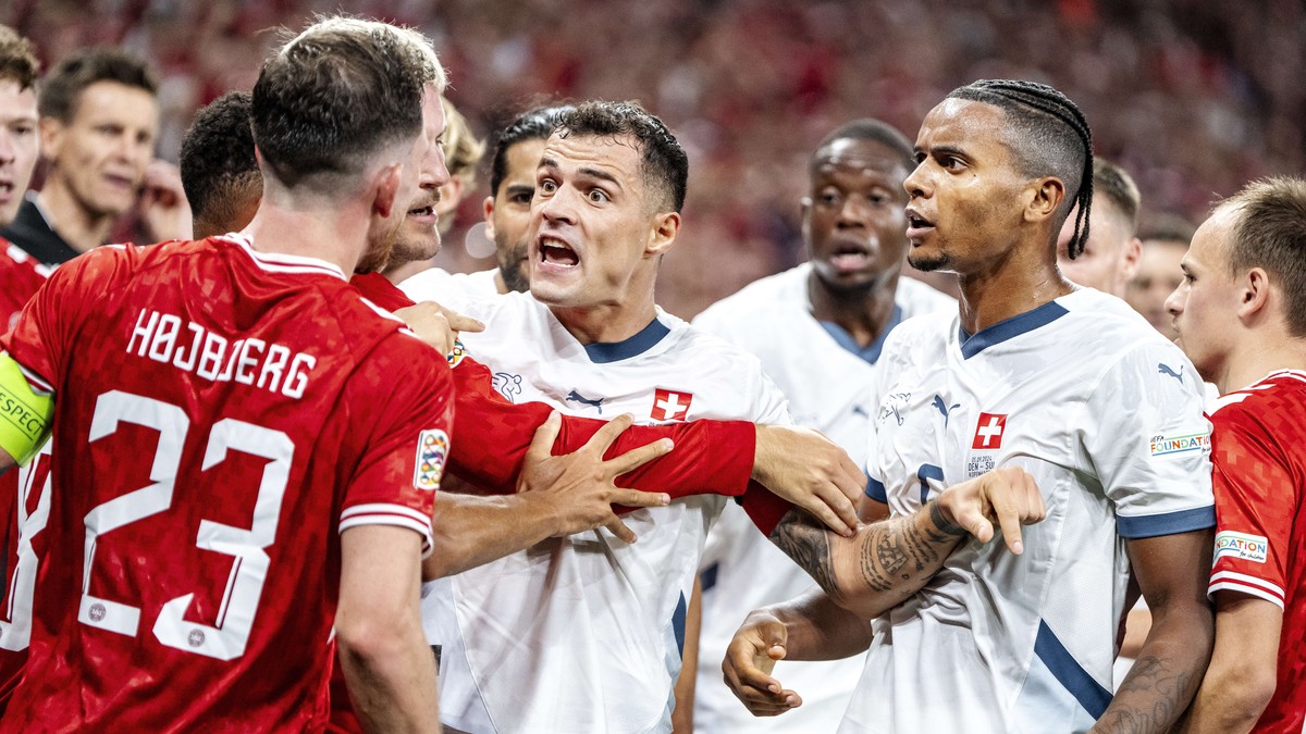 «Klare Fehlentscheidung», «kein Fairplay» – Nati ärgert sich über Schiedsrichter und Dänen dlvr.it/TCtNT2
