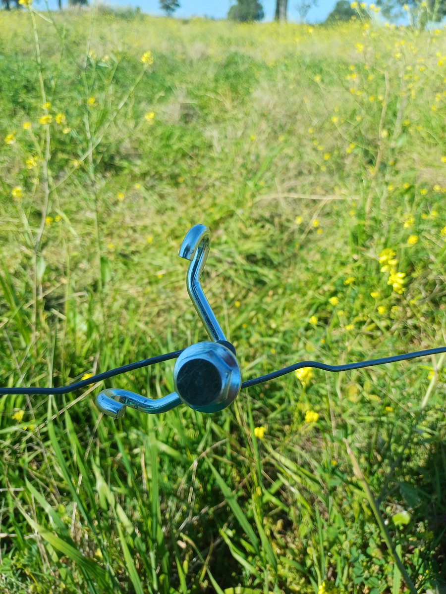 Oscarthefarmer's tweet image. There are two possibilities:

1. I'm a useless idiot (this is quite likely),

2. These things are useless, or

3. One of you clever folks will tell me how to use them properly? #asktwitter #ausag