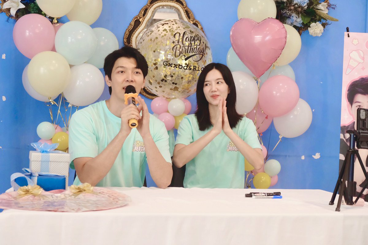 Happy Birthday to Richy

ขอให้หนูมีความสุขง่ายๆในทุกๆวัน
มีรอยยิ้ม มีพลัง
มีแต่คนที่รักหนูรายล้อมรอบตัว
ไม่ว่าจะทำอะไรก็ขอให้สำเร็จ 
และพบเจอแต่สิ่งดีๆ

“ตั้งแต่วันแรกที่เจอกัน 
ก็ไม่เคยรักน้องน้อยลงซักวันเลย”
เด็กดีของพี่ ริชชี่น่ารัก แสนดีที่สุดแล้ว

#ริชชี่อรเณศ