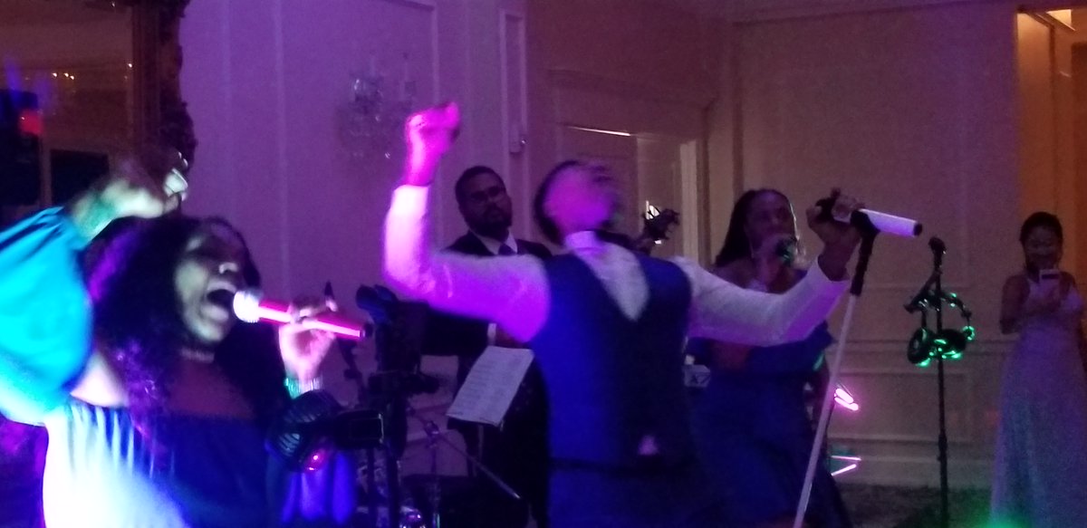 LeftyTKO's tweet photo. Motown/Pop Wedding - Dulles, VA https://t.co/7ip0SVP12S
