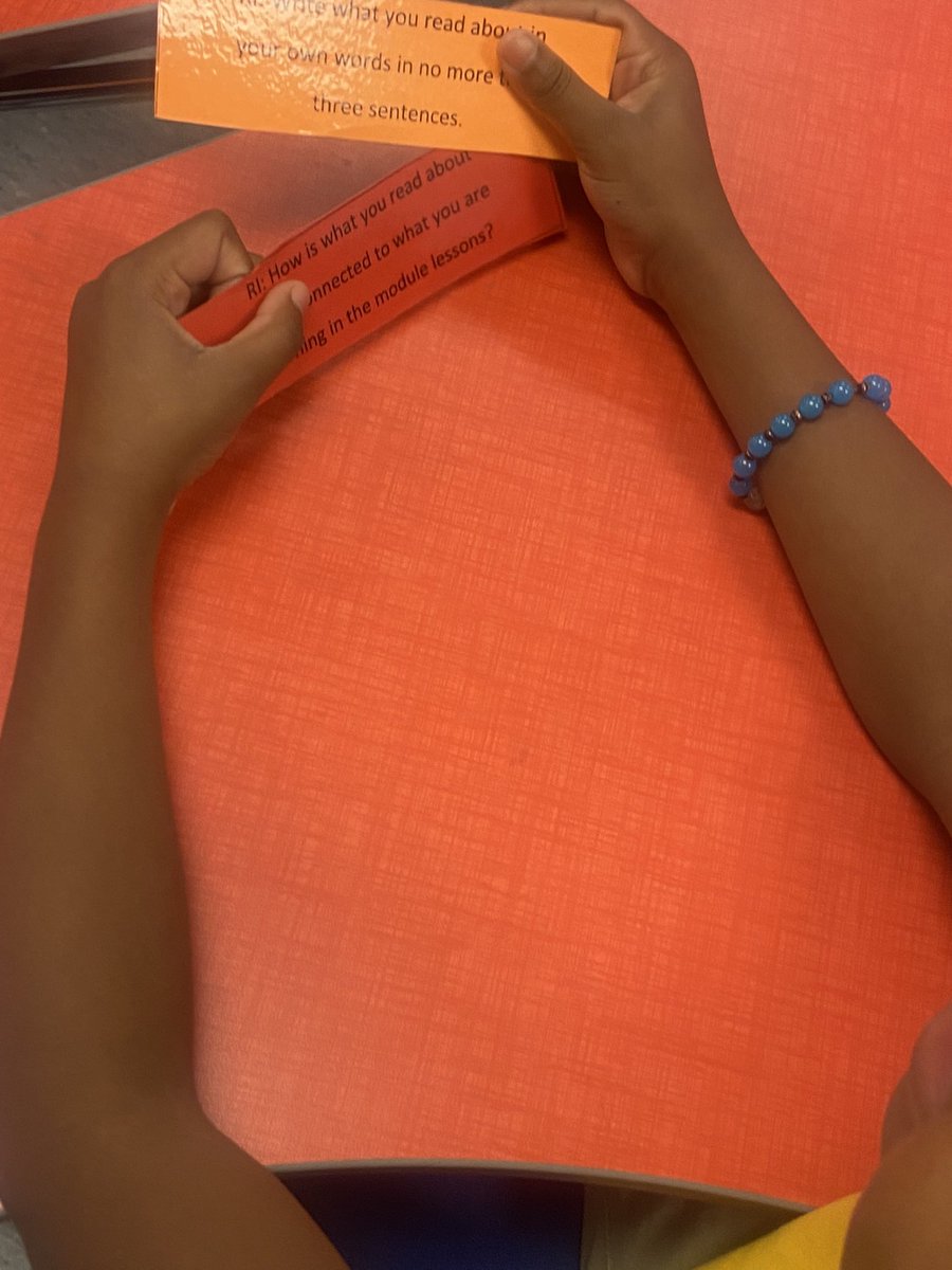 Students are using their new informational reading prompt bookmarks in ALL block to answer questions about their books. 🥰💕 <a href="/McFerranKY/">@McFerranKY</a>