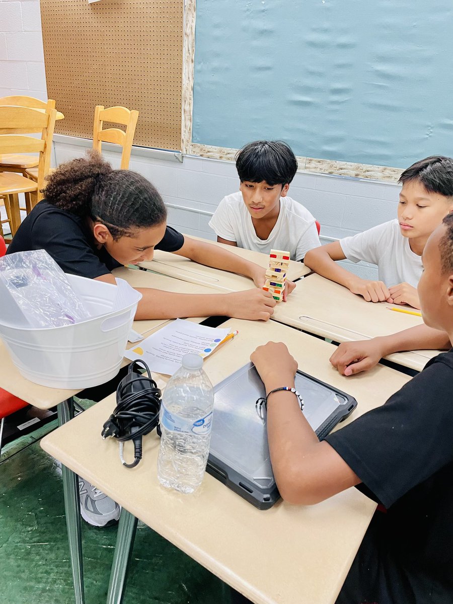 Lauren Vecoli tweet media