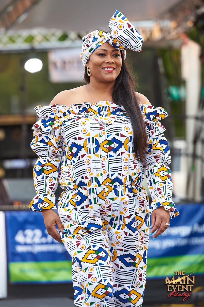 AnnieAtkinsSP22's tweet photo. 🌍🎆 A special recognition was presented to me by The Society for African American Cultural Awareness 2024. Also, I enjoyed taking apart of the 2024 Fashion Show. #expectowin https://t.co/Imzh7KXhpt