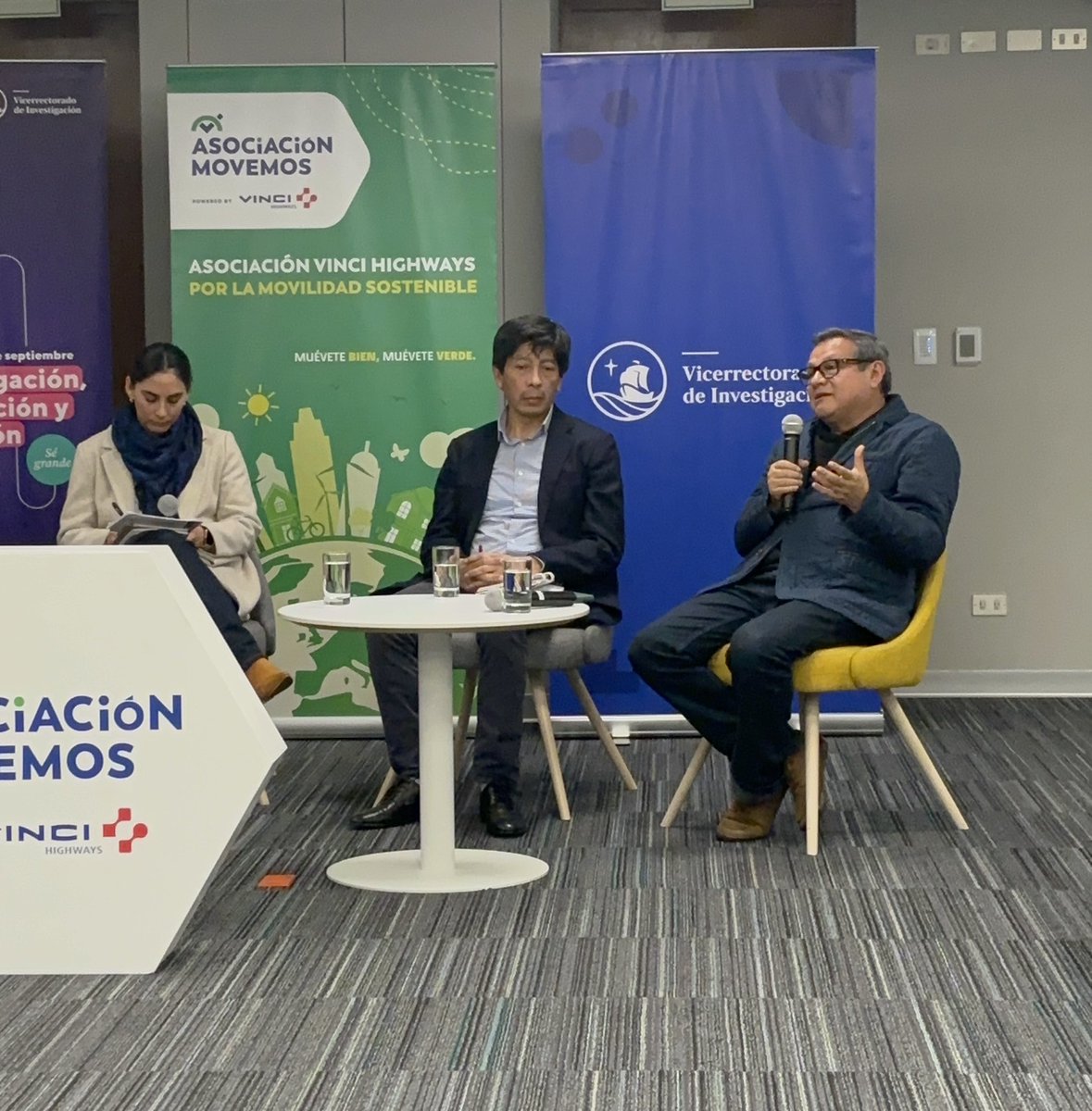 Conversatorio #MovilidadSostenible
El transporte no es igual a movilidad. 
La movilidad depende de las necesidades de cada persona y debemos abrirnos a otras disciplinas para poder comprenderlas. 

<a href="/ciacpucp/">CIAC PUCP</a> <a href="/IFEAPeru/">IFEA</a>