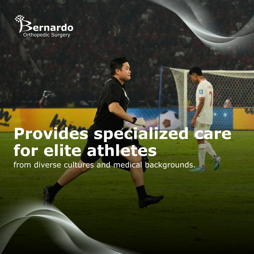BernardoOrtho's tweet image. A sports team doctor cares for players in unconventional settings. Treating elite athletes is challenging yet rewarding. 

#teamdoctor #teamdoc #teamphysician #pmnft #football #sports #orthopaedicsurgery #orthopaedicsurgeon #sportssurgery #kneesurgery #orthopaedics