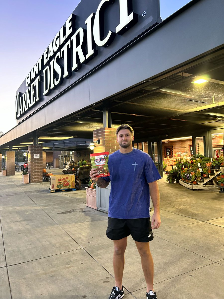 The 1870 Society (@the1870society) on Twitter photo Check it! <a href="/GabePowers21/">Gabe_powers21</a> took it to the house on the field and is doing the same off the field with <a href="/GiantEagle/">Giant Eagle, Inc.</a> Pick Six Snack Mix. Grab yours today and taste the victory!๐ฐ Check it! <a href="/GabePowers21/">Gabe_powers21</a> took it to the house on the field and is doing the same off the field with <a href="/GiantEagle/">Giant Eagle, Inc.</a> Pick Six Snack Mix. Grab yours today and taste the victory!๐ฐ