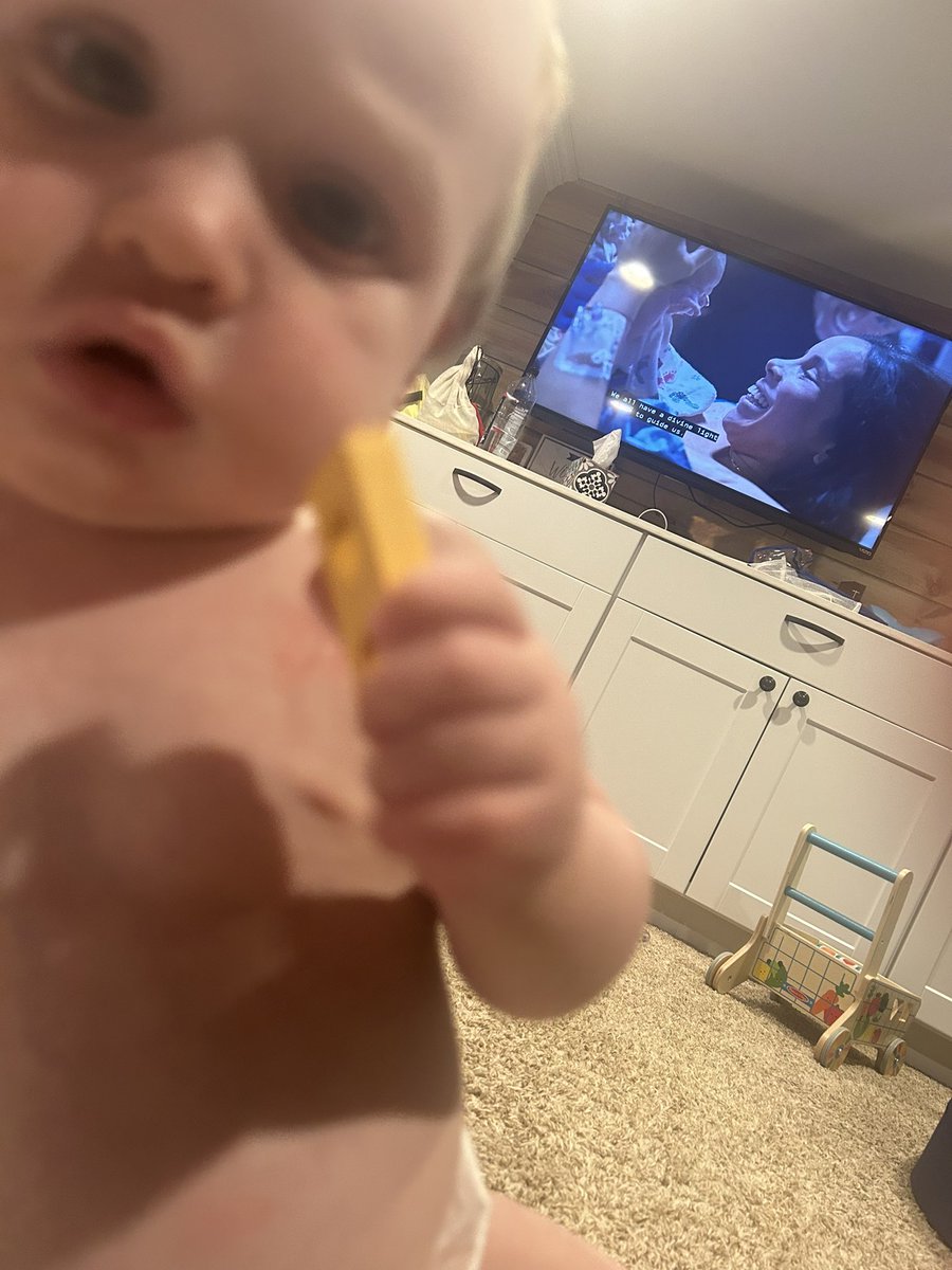 SethMedvinPR's tweet photo. New way to watch football https://t.co/gGsVtbbG0j