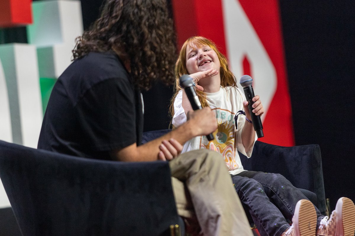 👨 "Why do you do your YouTube channel?" 
👧 "It makes me happy, gives me a chance to be creative and free."

Powerful session with Shonduras and Adley sharing their journey, insights, and most importantly, their why!

Tell us your why in the comments!