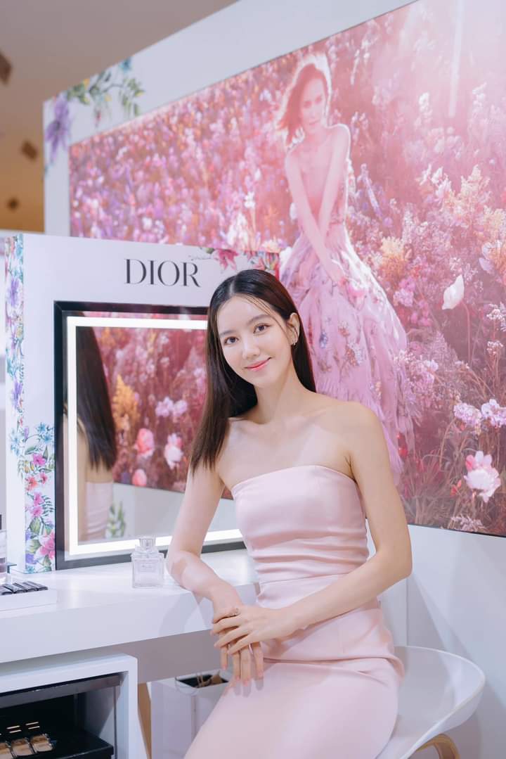 สุขสันต์วันเกิดคนสวยขอให้น้องมีความสุขในทุกๆวันนะคะ #ริชชี่อรเณศ