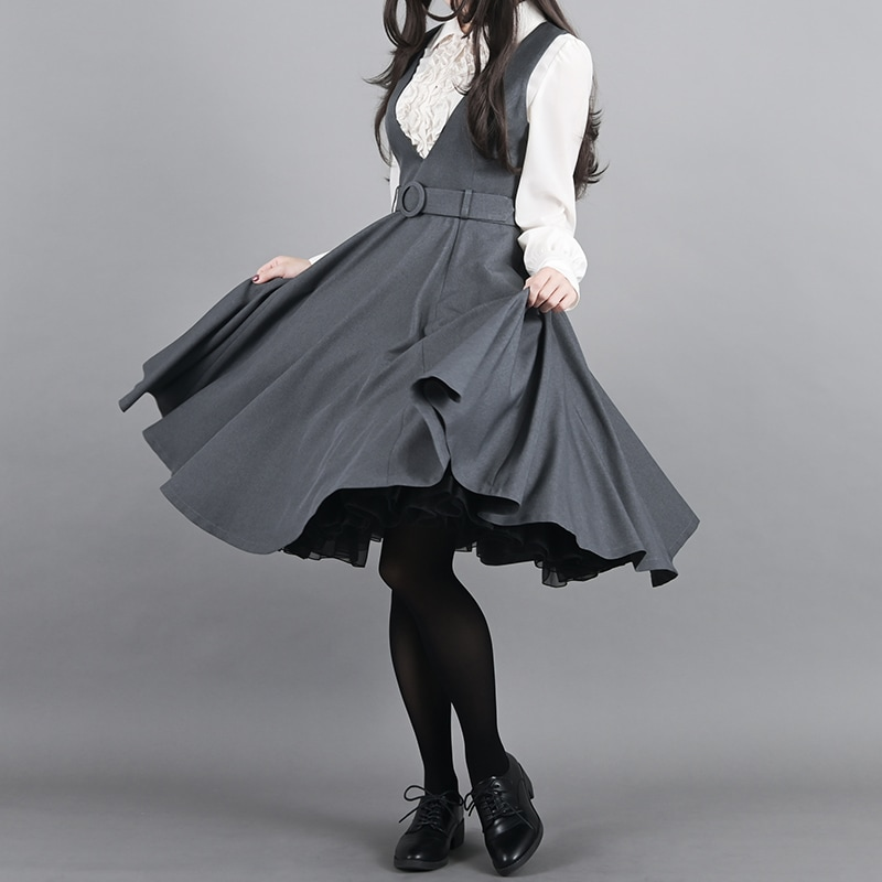 NOS_PROJECT's tweet photo. 【Pick up】リノン・ワンピース　グレー
『グレーカラー』は、その愛されるレディな優しい雰囲気を持ち合わせ、着る人に清潔感と洗練された印象を与えます。
https://t.co/ce5gO7x10R https://t.co/gjjZJ7nTfh