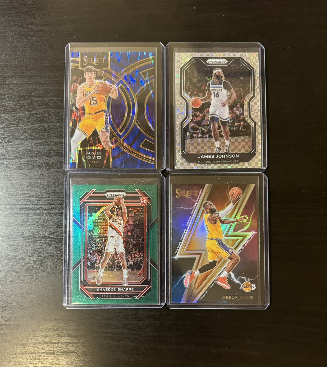 lionsden_card's tweet image. $4 each

Top Row /99, /8

@SabertoothCards @JakeMc945 
*Shipping Info in Pinned Post 
Stacking Through
#DenDeals