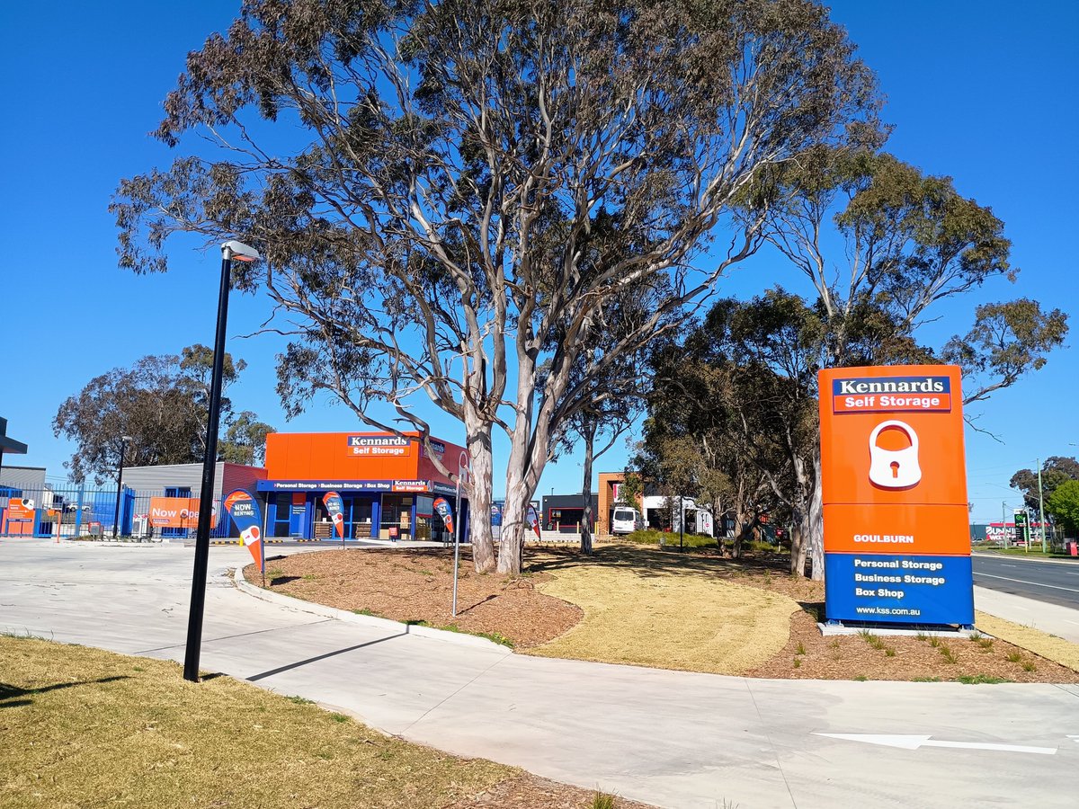 KennardsStorage's tweet image. Kennards Self Storage is excited to announce that our brand-new Goulburn location is officially open! Enjoy 30% off selected units with our grand opening special! Go here to learn more and rent your space online. rb.gy/fktob4