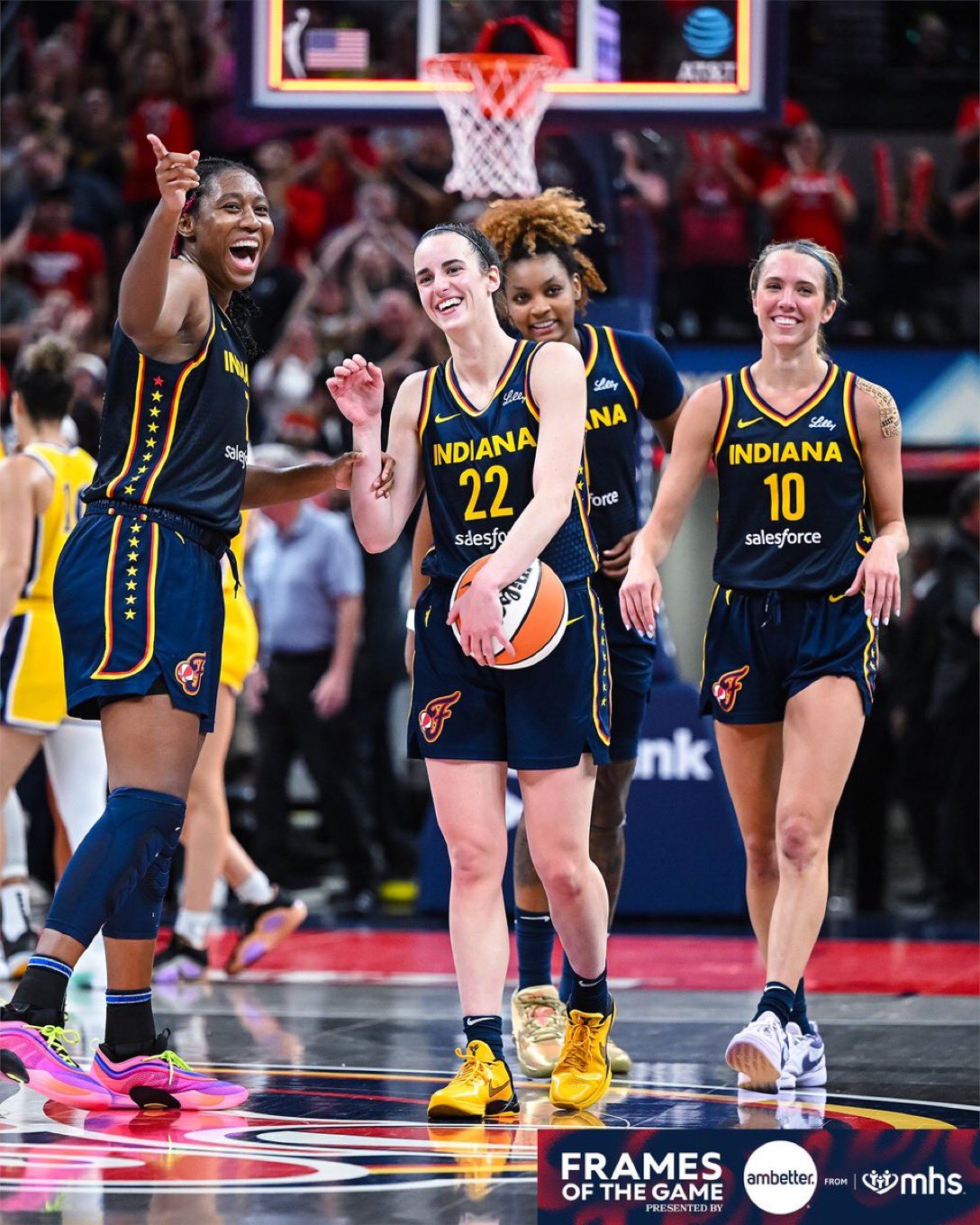 Molly McGrath on X: "the team chem is palpable đ https://t.co/96gd2A4Wnv" / X