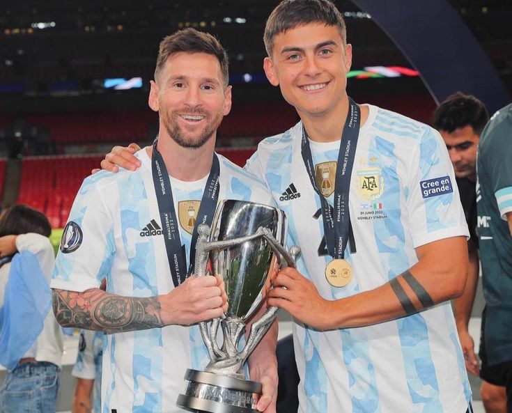 notbrunzbj's tweet photo. Siempre fue el heredero https://t.co/tScBHqK05r