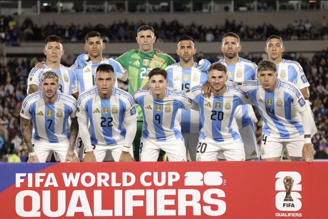 Argentina fue de más a menos.

Armó un golazo en el arranque del ST y se terminó la historia. Julian volvió a encontrarse con un gol, Lautaro fue el mejor y Dybala tuvo su momento.

El equipo se lleva 3 puntos y suma otra valla invicta, la decimoséptima desde Qatar 2022.