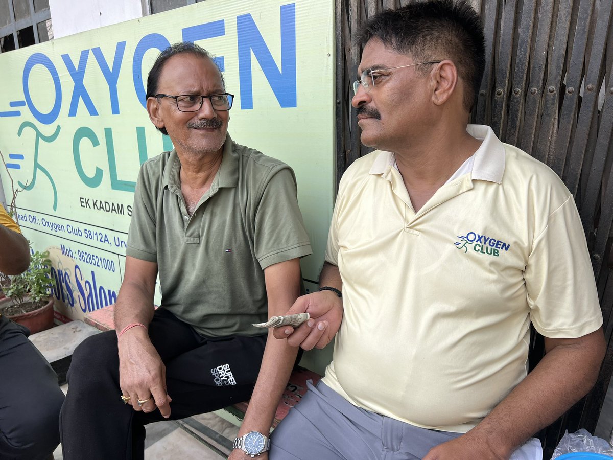 OxygenClub4's tweet photo. पौधारोपण के लिये शैलेंद्र शुक्ल जी ने 2500/- रुपये जमा किये है. 
ऑक्सीजन क्लब ने Tree bank की शुरुआत की है, जहां से दो पौधा निःशुल्क ले सकते है. जो लोग समय या जगह न होने के कारण पौधा लगाने में असमर्थ हैं वो बैंक में पौधा या उसके लिए पैसा जमा कर सकते है. 
#Oxygenclub #treebank https://t.co/4CMgVB5jkm