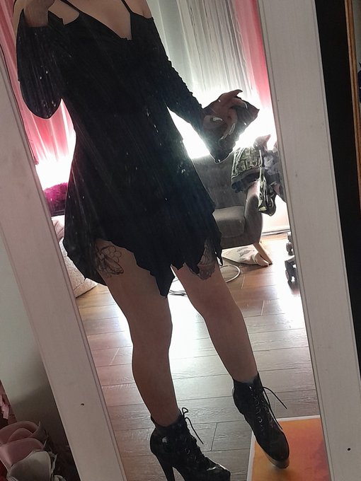 Someone made a fatherless 'joke' on my tiktok,  Little do they know this dress is a recent gift from<a href="/tag/littleblackdress"class="tags"><span>#littleblackdress</span></a>