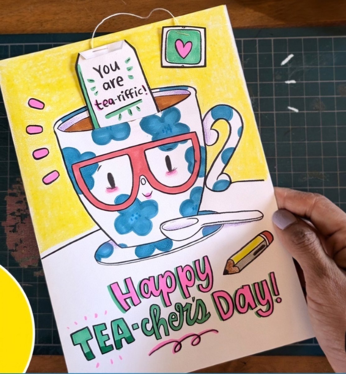 Spacetime_Love's tweet photo. @mushka_lives @Erin_Lambert_ @StacyH90 @liberteetwhisky @lisamwake @katie_teacher17 This is an awesome pic ❤️❤️...stars do align and moments do come by ..Keep wishing 💫

and BTW ..Happy Teacher's  day📝 ..celebrated in India  on 5th sept...♥️ https://t.co/jGg9AJolj4