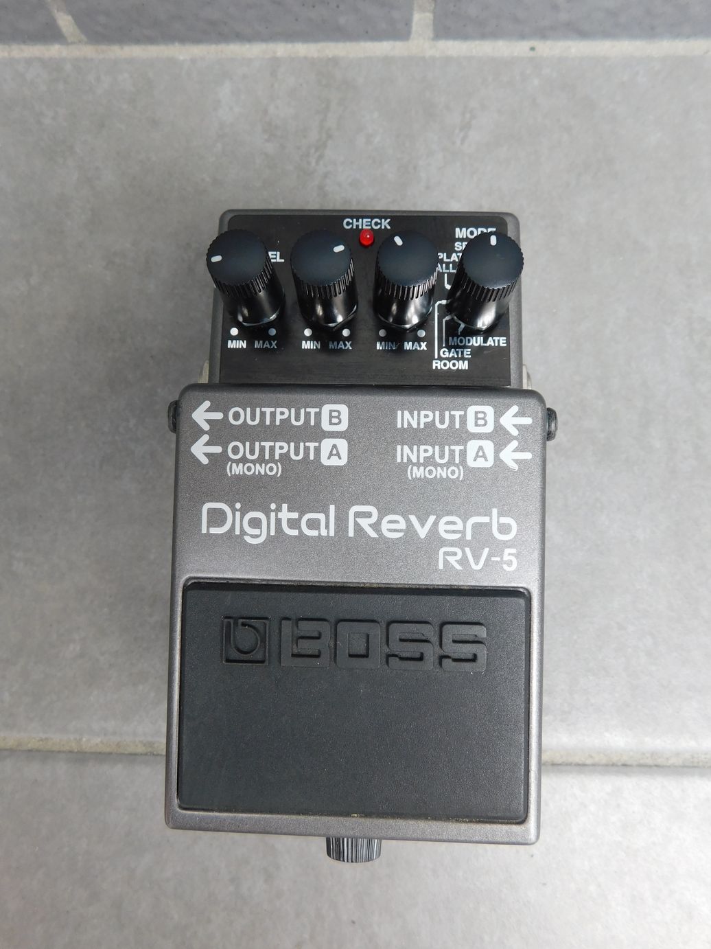 BOSS デジタルリバーブ RRV-10 動作品・本体のみ BOSS デジタルリバーブ RRV-10 動作品・本体のみ 【公式通販】