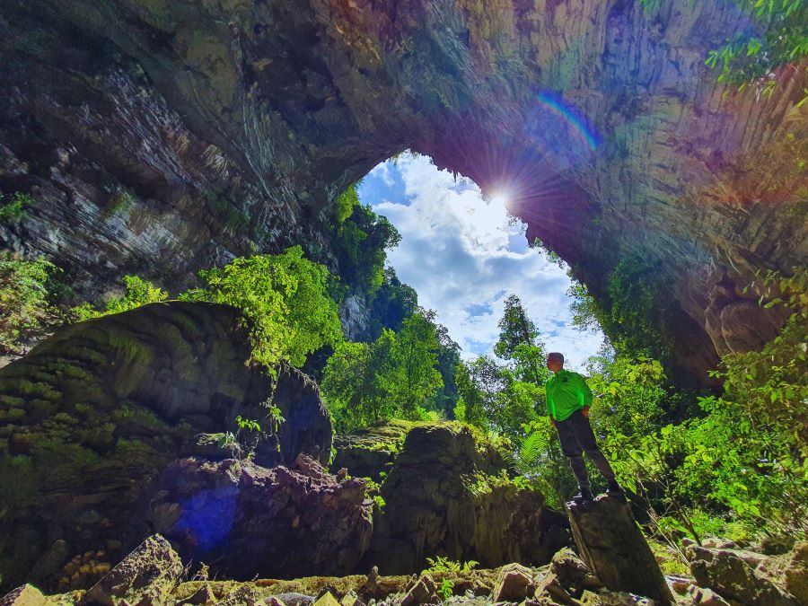 Cueva de Tiên – ¡Explora los misterios y vive la naturaleza!
🔗Contacta para más información.
📞 WhatsApp: +84976 024 986
👉 Sitio web: viajevietnam.asia
#vietnam #viaje #aventura #vietnamviaje #viajevietnamasia #PhongNhaKeBang #TurismoPhongNha #VisitarPhongNha