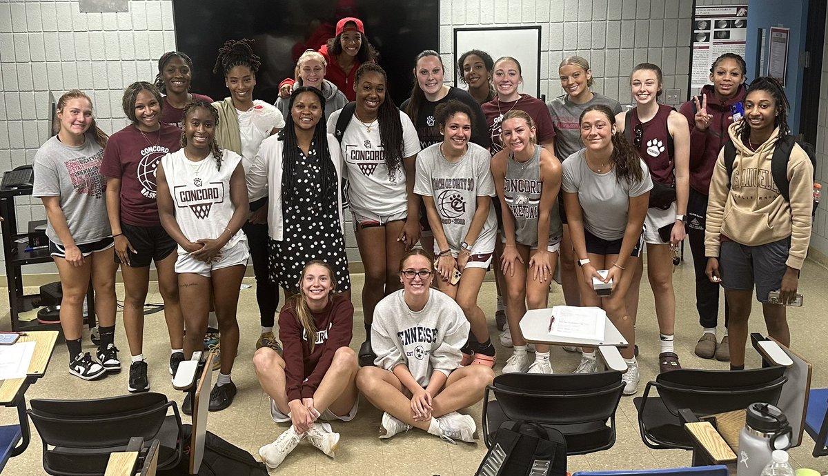 We had our first Hoops and Heels Program gathering of the 2024-2025 school year! Our Guest speaker Dr. Allison Bean; a coaches wife and is our Business Department Chair at CU! 🏀🐾Thank you for investing in our players futures! #hoopsandheels #morethanbasketball