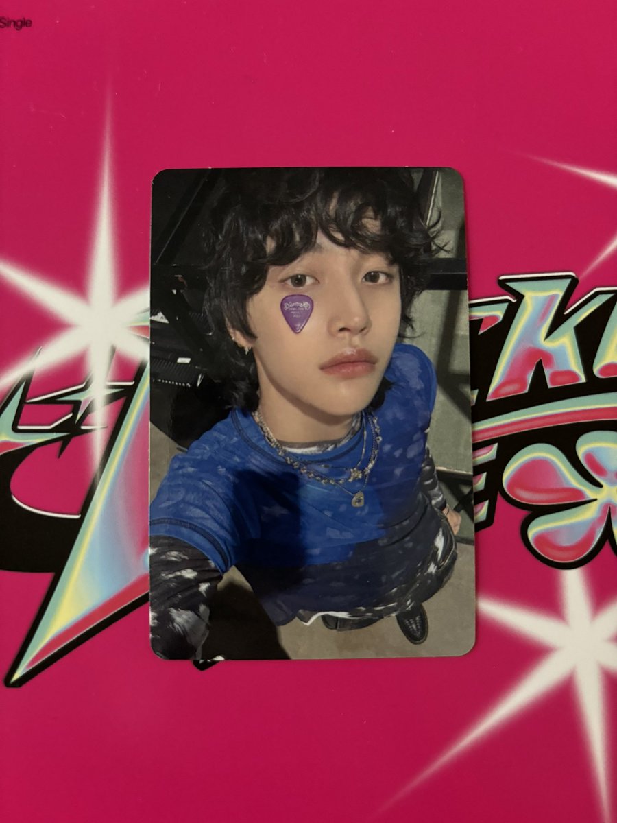 RIIZE Lucky トレカ交換

譲 : ウォンビン

求 : 同種ソヒ

条件の合う方お気軽にリプお願いします🙇🏻‍♀️
 #RIIZE交換  #RIIZE