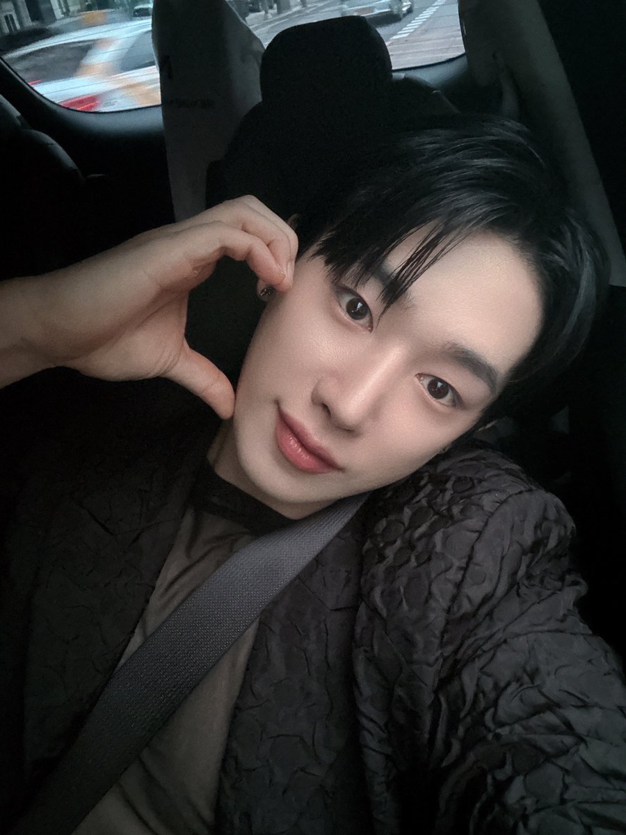 official__wonho's tweet photo. 잘 다녀왔어!!

 #원호 #WONHO