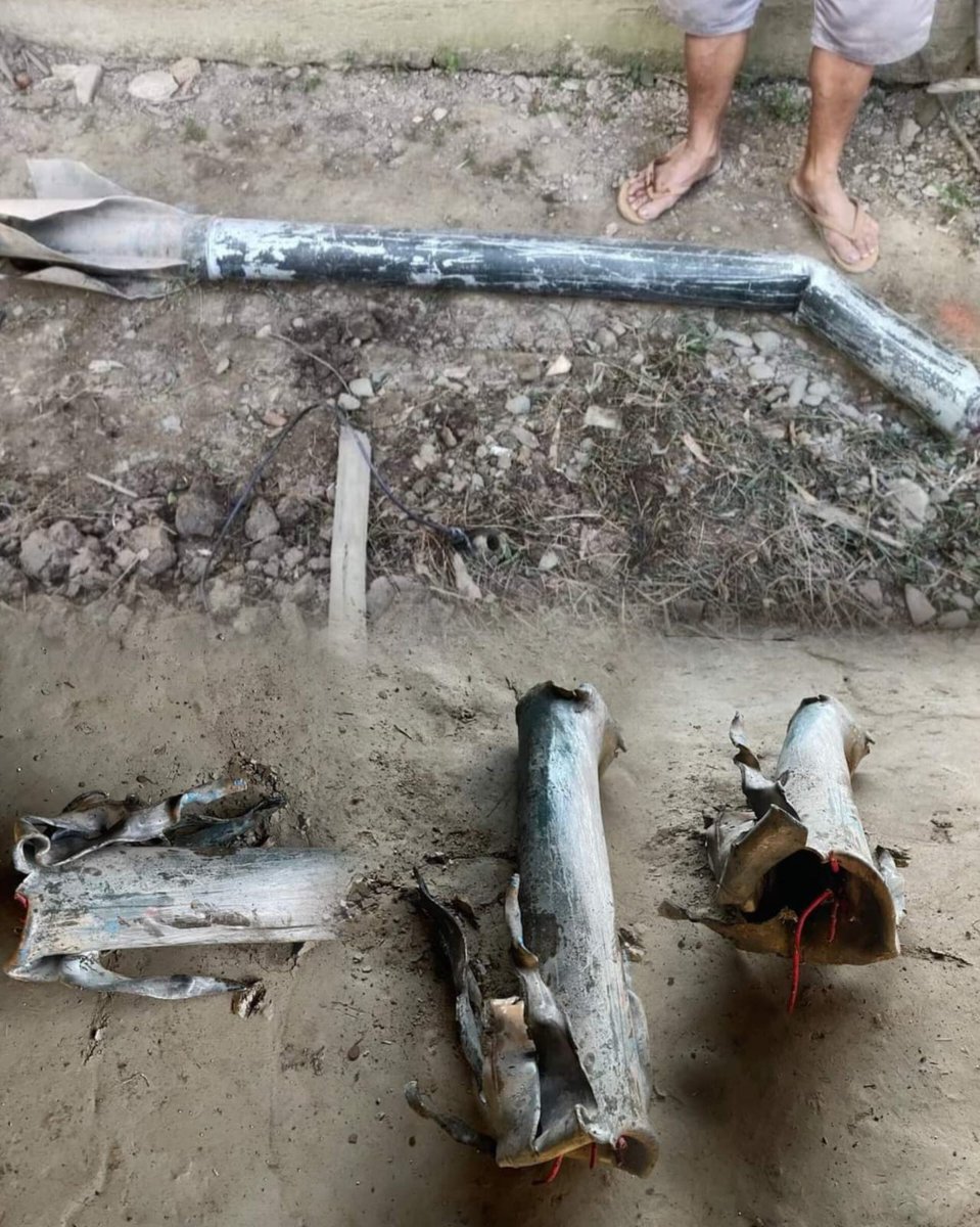 kumhei's tweet photo. After #DroneBombing chin Kuki terrorist have gone to next level.
This time it is a long range #missile fired from unknown location.
PM @narendramodi ‘s 60K+ forces are making sure the missile landed on Meitei house by giving free passage to terrorists?? https://t.co/k2kXRZtMPP https://t.co/MxdW62eba1