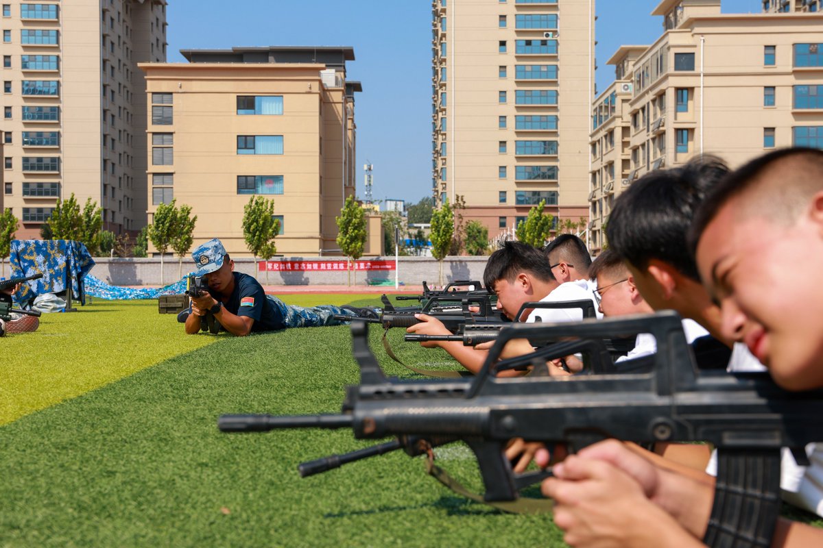 TouchShandong's tweet image. September is the "National Defense Education Month" in China. 🪖🇨🇳Different regions in China's #Shandong Province has organized a series of activities guiding young people to establish correct #worldviews and life views and enhance national defense awareness. 🥳👍