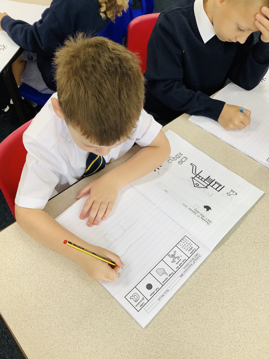 Today, in English, we are drawing our pets before labelling them 🐈 🐕 🐠