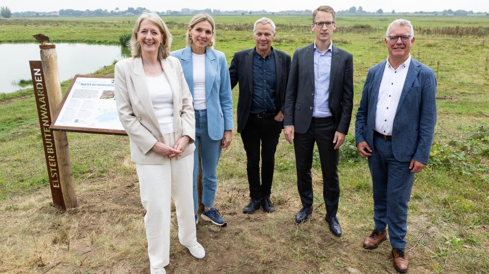Geniet er elke dag van! 
Afgelopen 4 september is het natuurgebied de Elster Buitenwaarden opgeleverd. Dit gebied van 130 hectare is een belangrijke overwinteringsplek voor broedende vogels. Het gebied is ook toegankelijk gemaakt voor wandelaars.