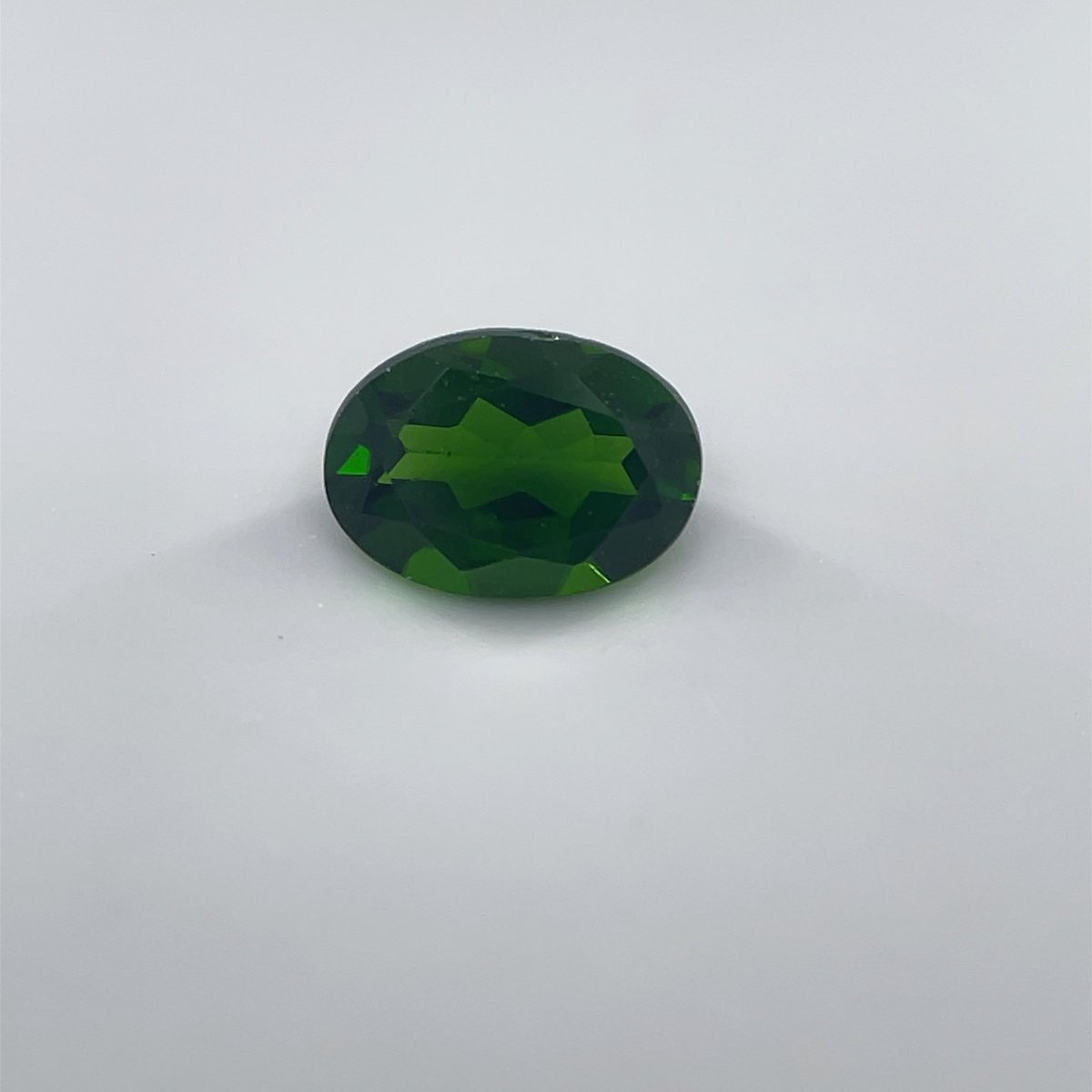DelmiglioreJ's tweet photo. 【503319】
クロムダイオプサイドルース 0.78ct
7×5mm
#クロムダイオプサイド #chromediopside
#カピルのお店デルミリオーレ https://t.co/IsdnB7ipGD