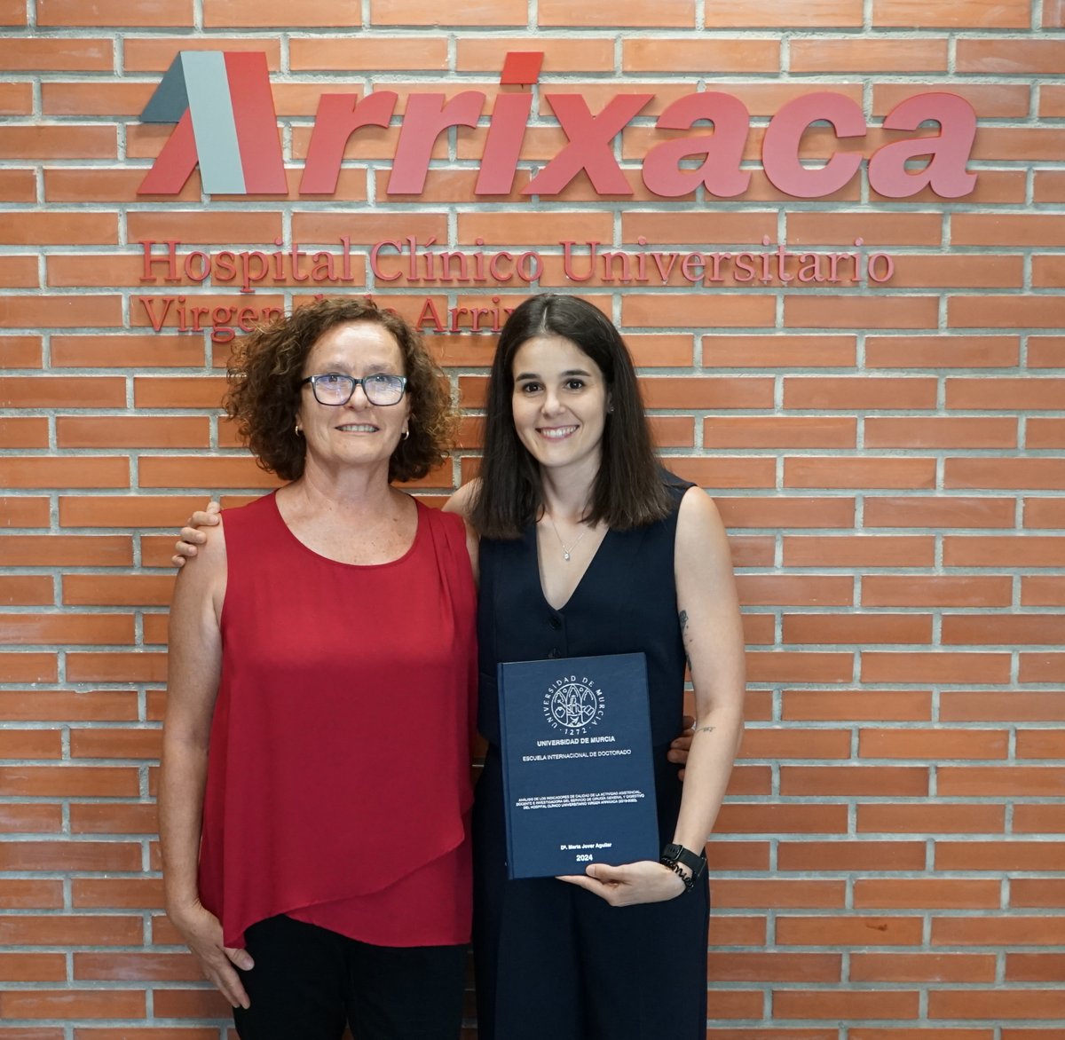 AreaUnoArrixaca's tweet photo. 🎓Marta Jover, enfermera del Dpto. de Investigación de la @FFIS_CARM, defiende su tesis “Análisis de los indicadores de calidad de la actividad asistencial, docente e investigadora del Serv. de Cirugía General del H. Arrixaca”.

👏🏼Implantación de una herramienta web de gestión 👏🏼 https://t.co/TXFlmrbUOA
