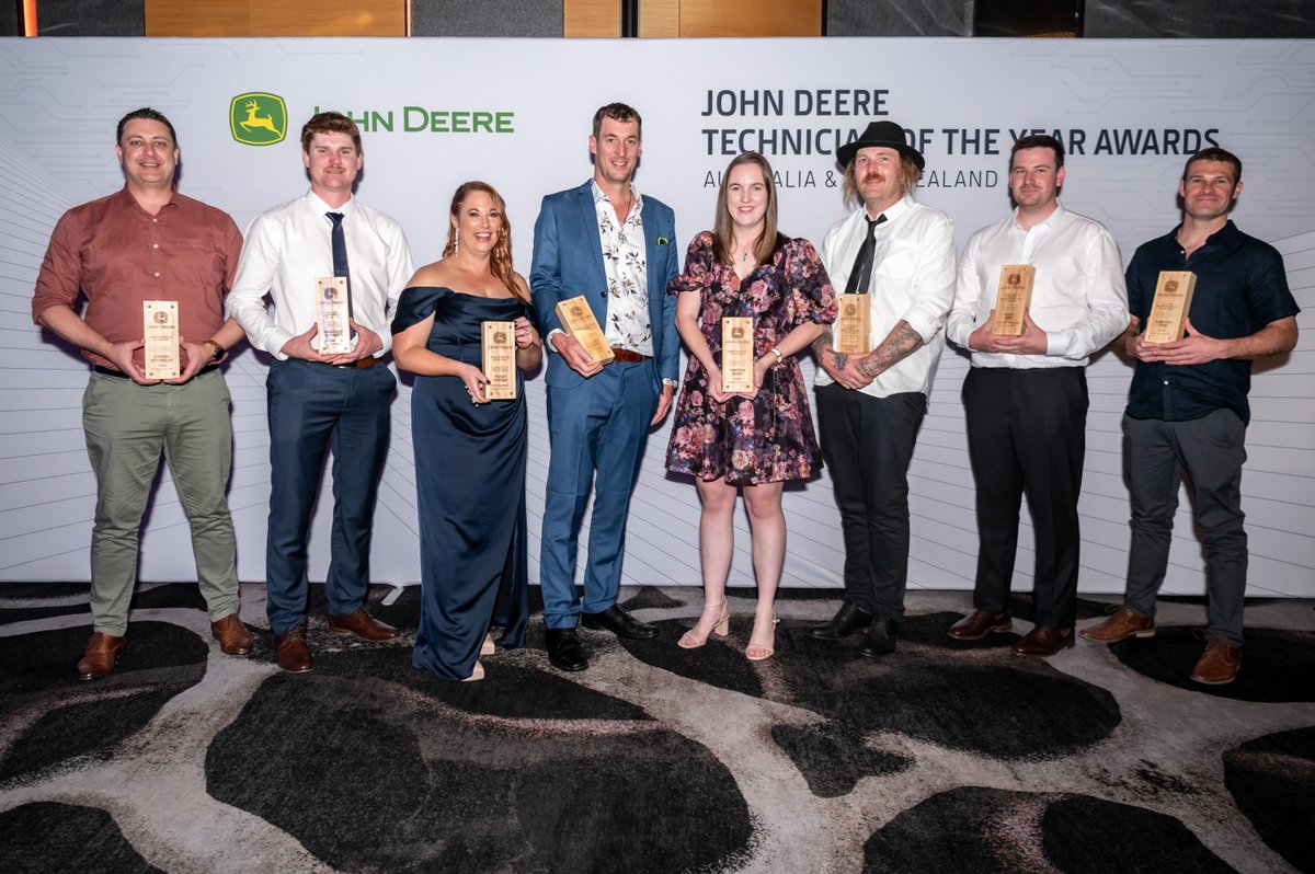 Congratulations to the 2024 John Deere Technician of the Year winners! 🏆

These winners represent the best of the best in customer service, technical proficiency and problem-solving skills.
AU 👉 spr.ly/6016WzObs
NZ 👉 spr.ly/6018WzObQ