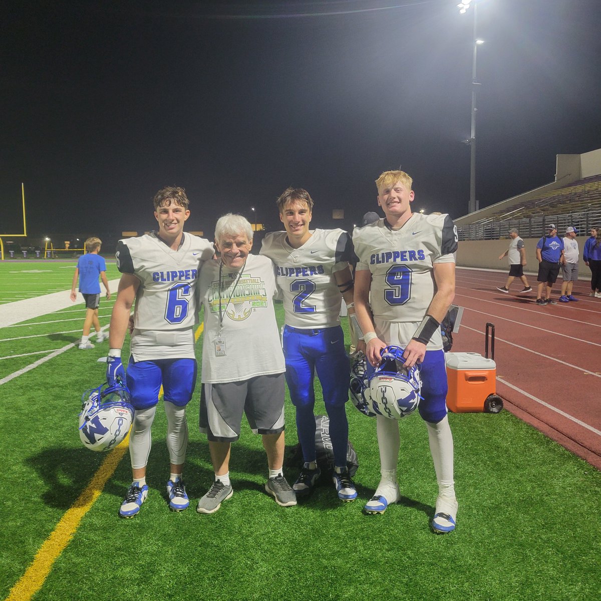 These 3 Malcolm players are Ballers! L-R, #6 Cole Tiedeman WR/DB, #2 Logan McGreer (WR/DB) and #9 Carson Frank (QB/LB). You guys were good tonight. Thanks for taking the time to get a photo with me and good luck the rest of the journey. Stay healthy men!