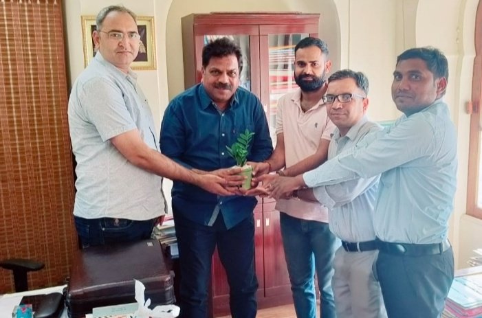 डॉ. महेंद्र खडगावत जी (<a href="/mahenkha/">Dr Mahendra Khadgawat</a>) को शिक्षा निदेशक (माध्यमिक शिक्षा) बनने पर हार्दिक बधाई एवं शुभकामनाएं। राजस्थान के सबसे बडे विभाग में आपका हार्दिक स्वागत है। 
<a href="/DrAshokJat/">Dr. Ashok Jat</a> <a href="/PRESIDENTBKN2/">GIRDHARI GODARA प्रदेशाध्यक्ष रेसला</a> <a href="/Rpargi/">Rahul Pargi (जिला अध्यक्ष - रेसला बांसवाडा)</a>