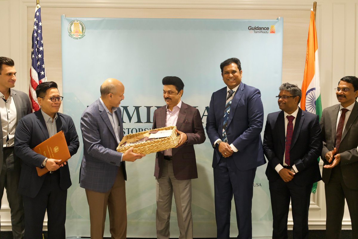 mkstalin's tweet photo. In the land of opportunities, every new dawn ignites fresh hopes.

We’ve secured MoUs worth ₹850 crores with Lincoln Electric, Vishay Precision, and Visteon, bringing us one step closer to realising our vision.

Through relentless effort and determination, we continue to turn our dreams into reality!

@TRBRajaa @Guidance_TN @TNIndMin
#InvestInTN #ThriveInTN #LeadWithTN #DravidianModel