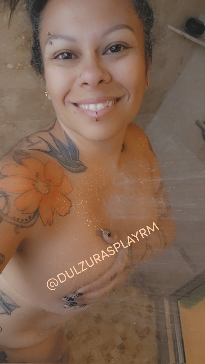 Join me in the 🚿 shower sexy. 😈