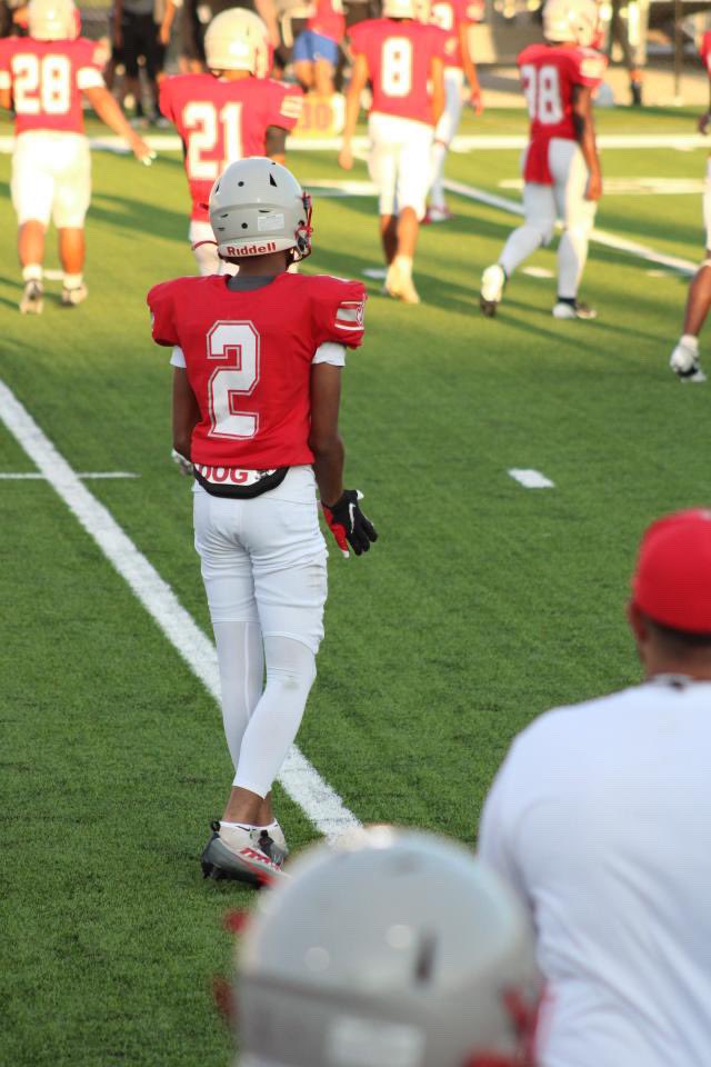 mon3yhooks's tweet photo. good game today !🫱🏾‍🫲🏿

4 tackles,pick 6,forced fumble 
Let’s get it !#judsonhs #football https://t.co/n0cViRqwAR
