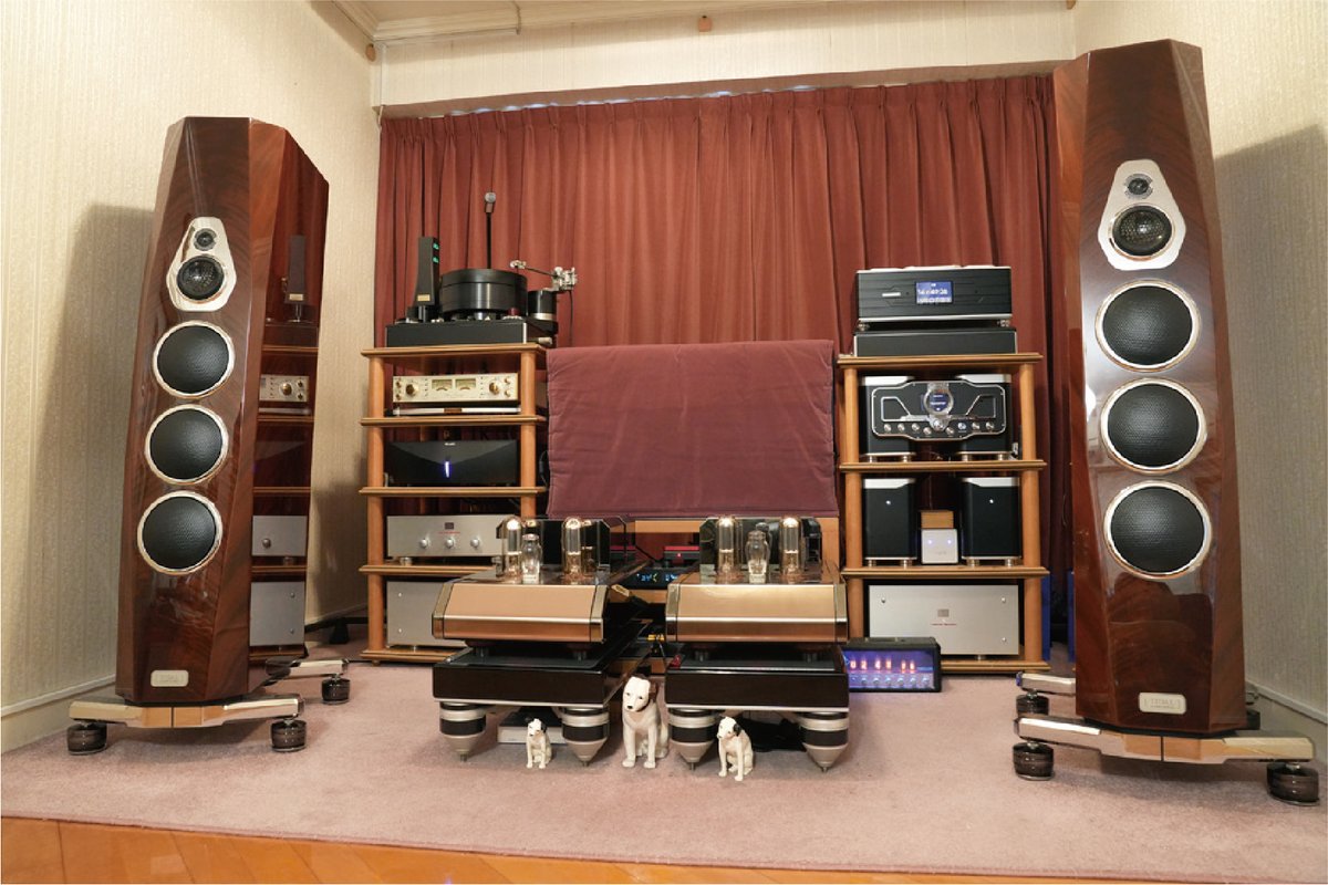 richcoln's tweet image. 【銀彩威力再創高峰｜Siltech Master Crown 線材音效驚人】
#Siltech #MasterCrown #S10plus #單結晶純銀導體 #BalancedGround #Femto級細節 #傳真度與真實感逼真 #激昂澎湃 #拳拳到肉
Read the full article here: reurl.cc/QEEbxp