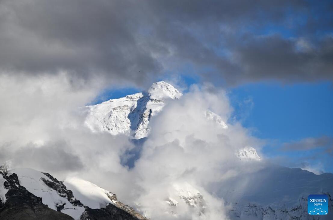 chinaorgcn's tweet image. Scenery of Mount #Qomolangma china.org.cn/photos/2024-09…