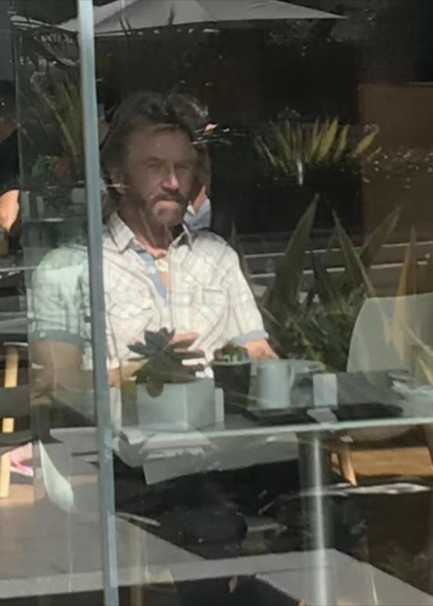 why does noel edmonds always look as if he’s in the middle of coordinating a mainland terrorist atrocity